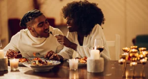 HOW TO SPEND THE BEST WELLNESS VALENTINE'S DAY AT HOME