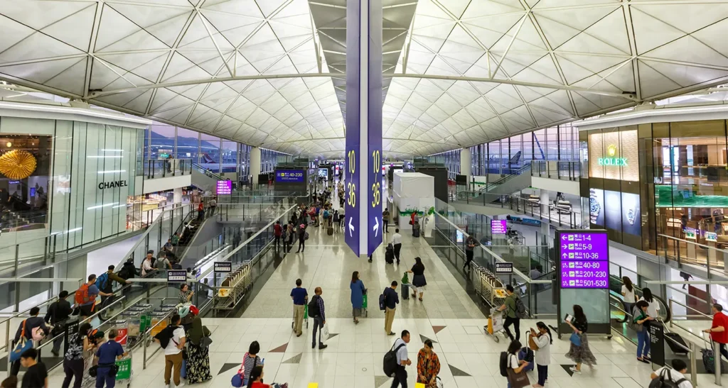 HOW TO SURVIVE A LONG HONG KONG LAYOVER WITHOUT FEELING TIRED